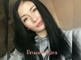 BrunetteKira