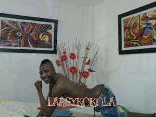 LARSYKOKOLA