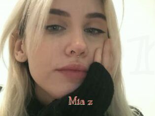 Mia_z