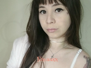 Ninaaxx