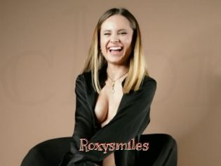 Roxysmiles