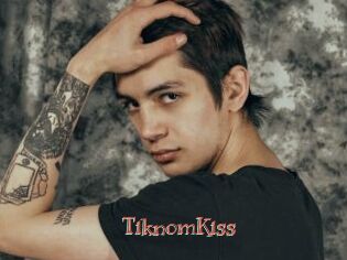 TiknomKiss